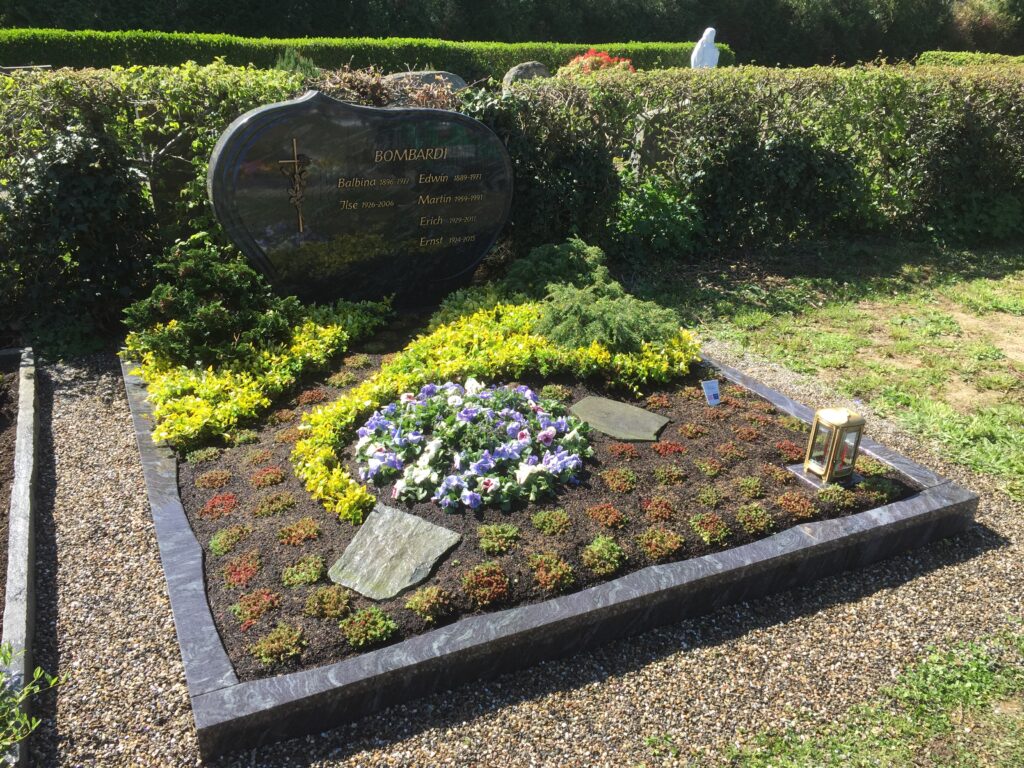 Beispiel Grab von Blumen Stirba